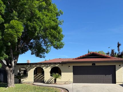 1950 Blue Spruce Dr, Oakdale, CA 95361 Photo