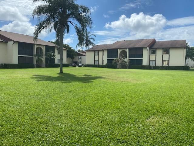 202 Foxtail Drive, Unit F1, Greenacres, FL 33415 Photo