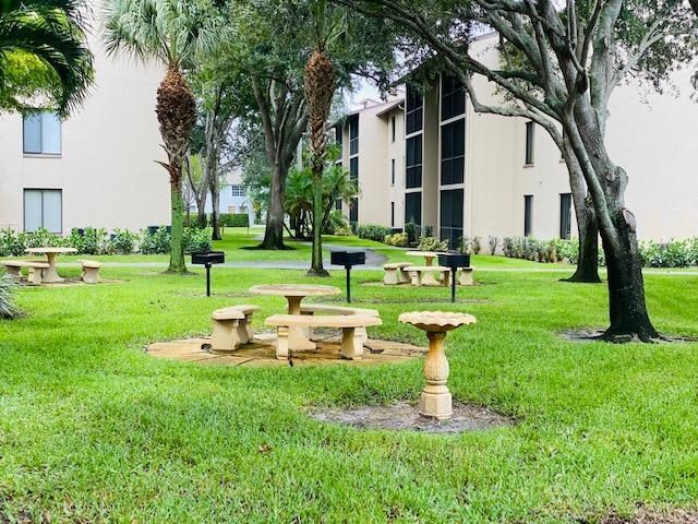 202 Foxtail Drive, Unit F1, Greenacres, FL 33415 Photo