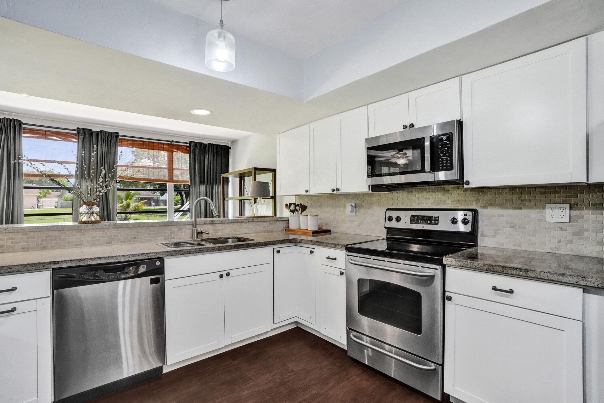 5072 SW 88th Terrace, Cooper City, FL 33328 Photo
