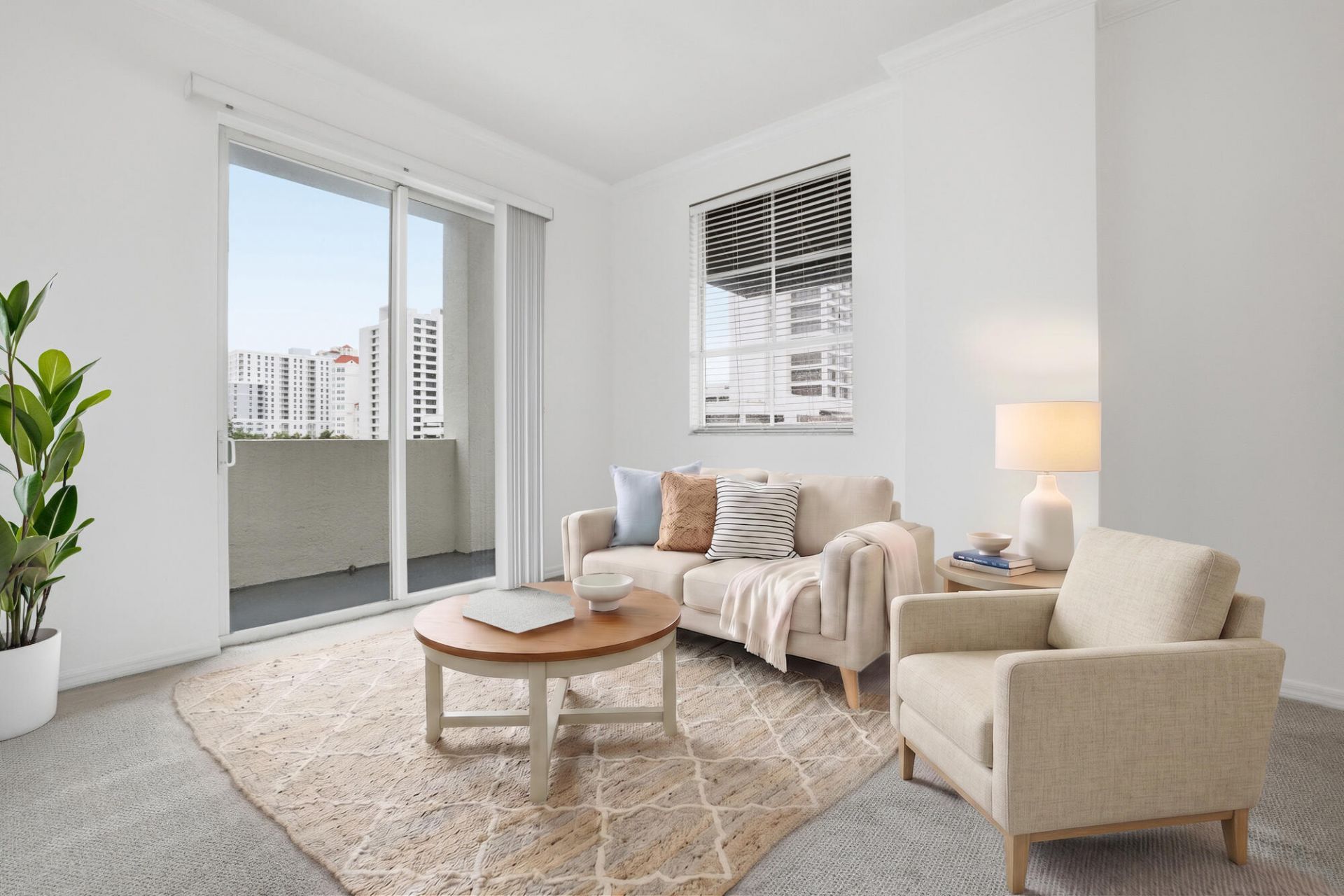 600 S Dixie Highway, Unit 401, West Palm Beach, FL 33401 Photo