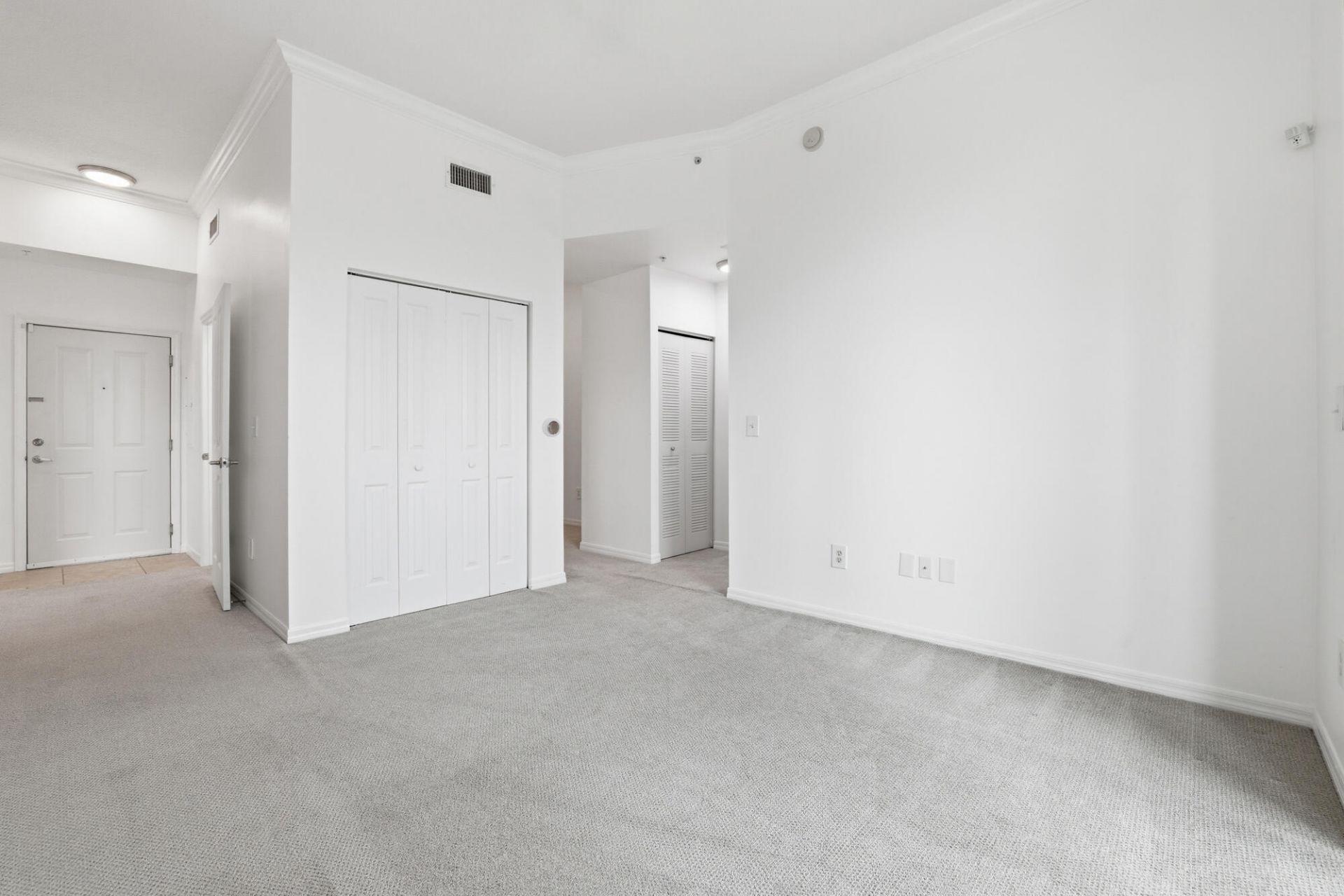 600 S Dixie Highway, Unit 401, West Palm Beach, FL 33401 Photo