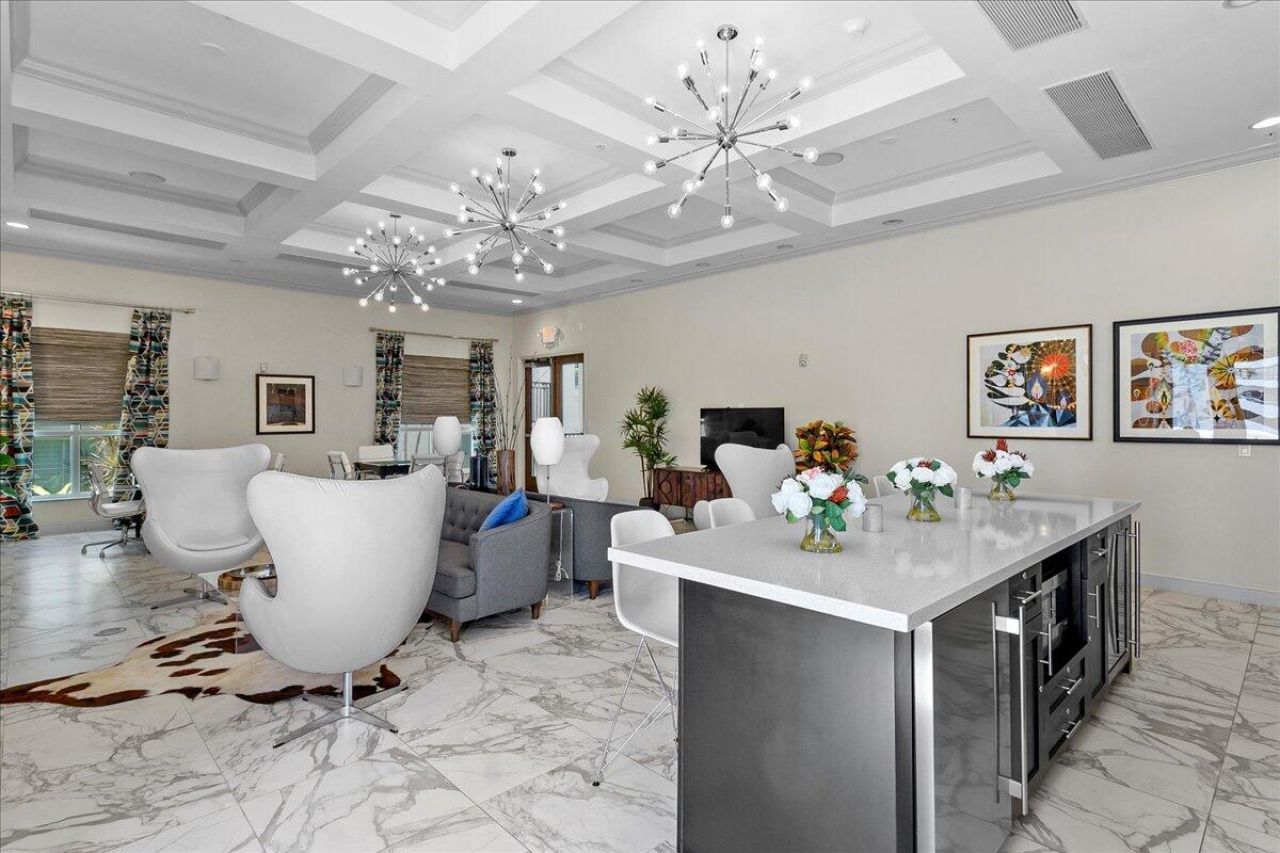 600 S Dixie Highway, Unit 401, West Palm Beach, FL 33401 Photo