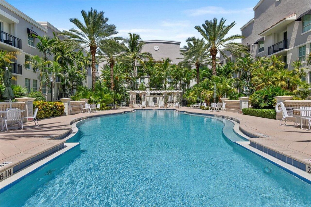 600 S Dixie Highway, Unit 401, West Palm Beach, FL 33401 Photo