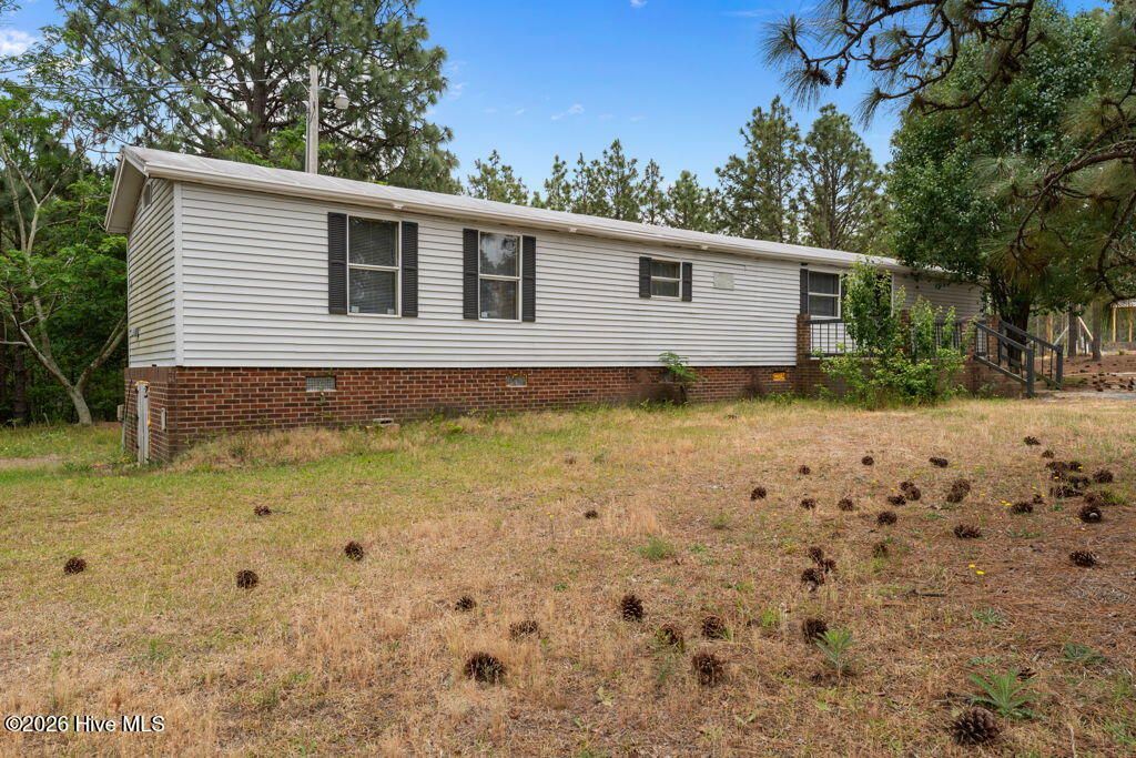 2391 Murdocksville Road, West End, NC 27376 Main Photo