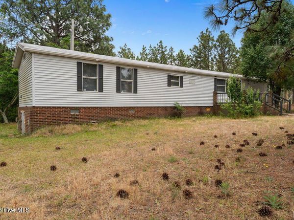 2391 Murdocksville Road, West End, NC 27376