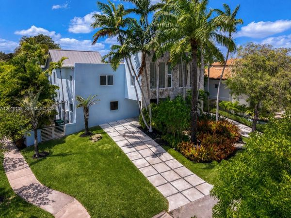 690 Warren Ln , Key Biscayne, FL 33149