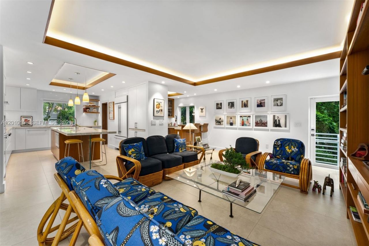 690 Warren Ln , Key Biscayne, FL 33149 Photo