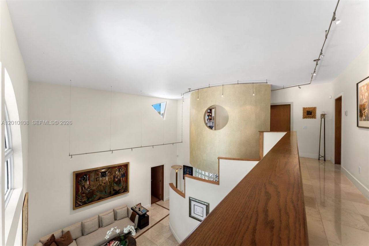 690 Warren Ln , Key Biscayne, FL 33149 Photo