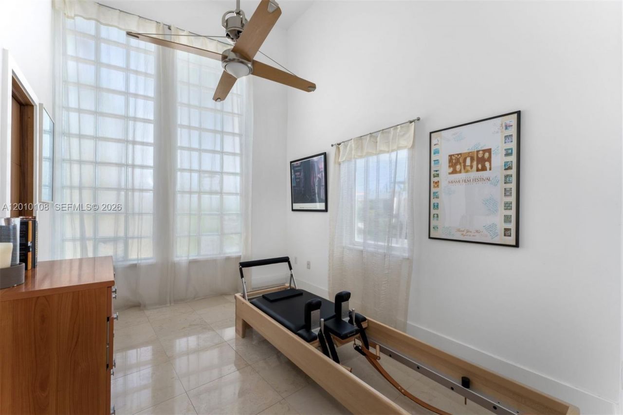 690 Warren Ln , Key Biscayne, FL 33149 Photo