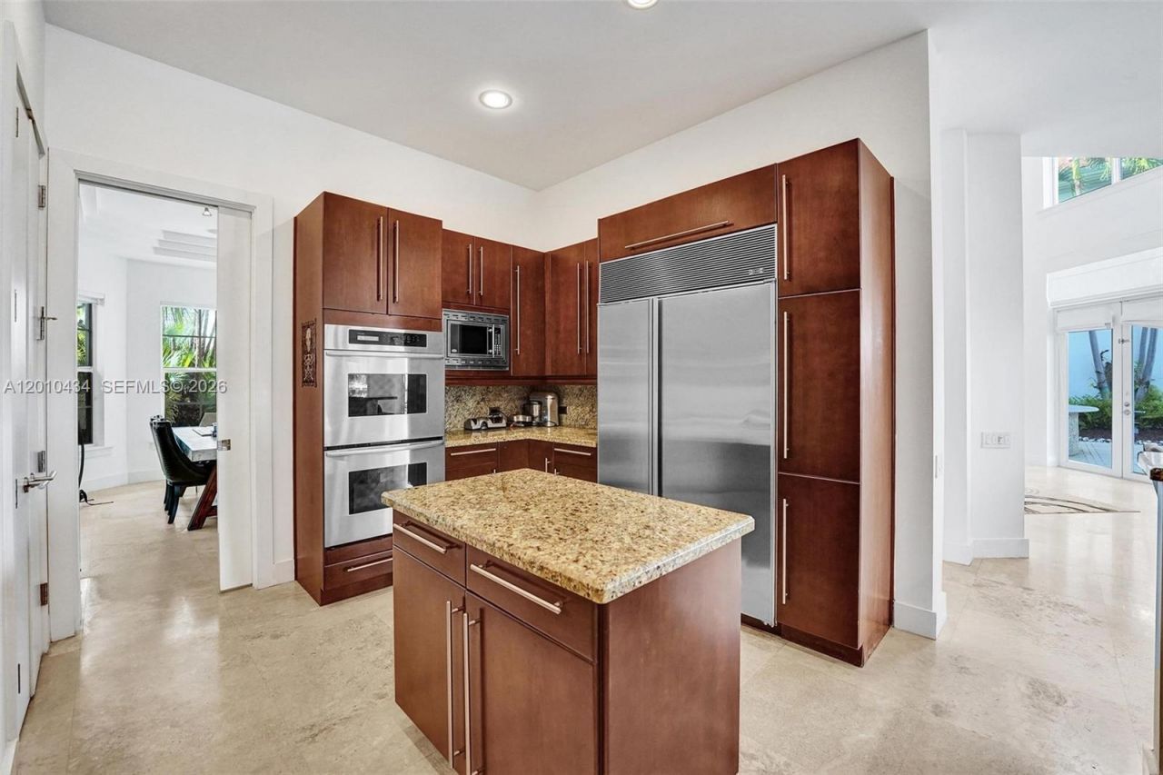 1575 Windjammer Way , Hollywood, FL 33019 Photo