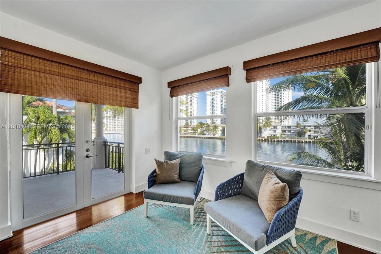 1575 Windjammer Way , Hollywood, FL 33019 Photo