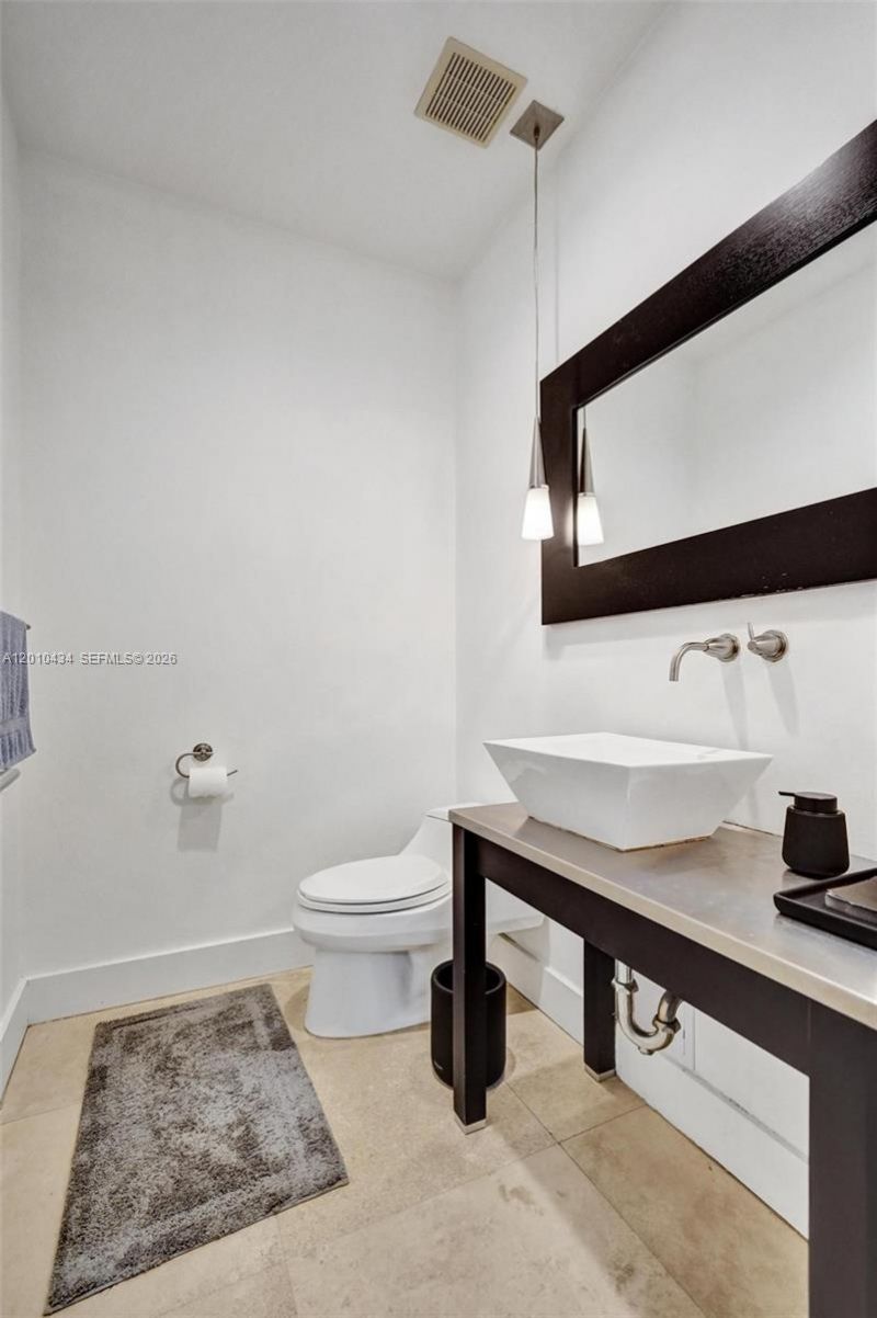 1575 Windjammer Way , Hollywood, FL 33019 Photo
