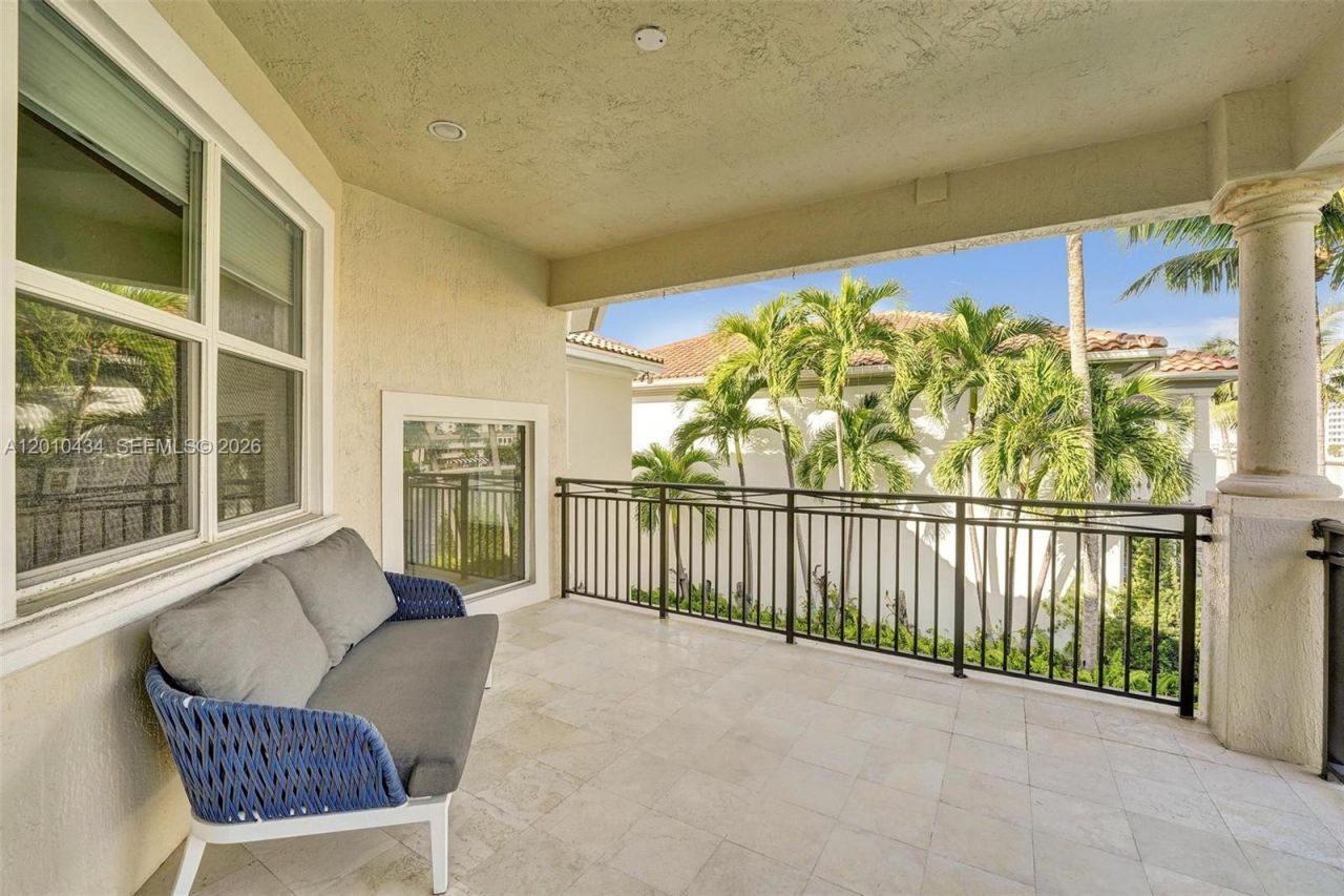 1575 Windjammer Way , Hollywood, FL 33019 Photo