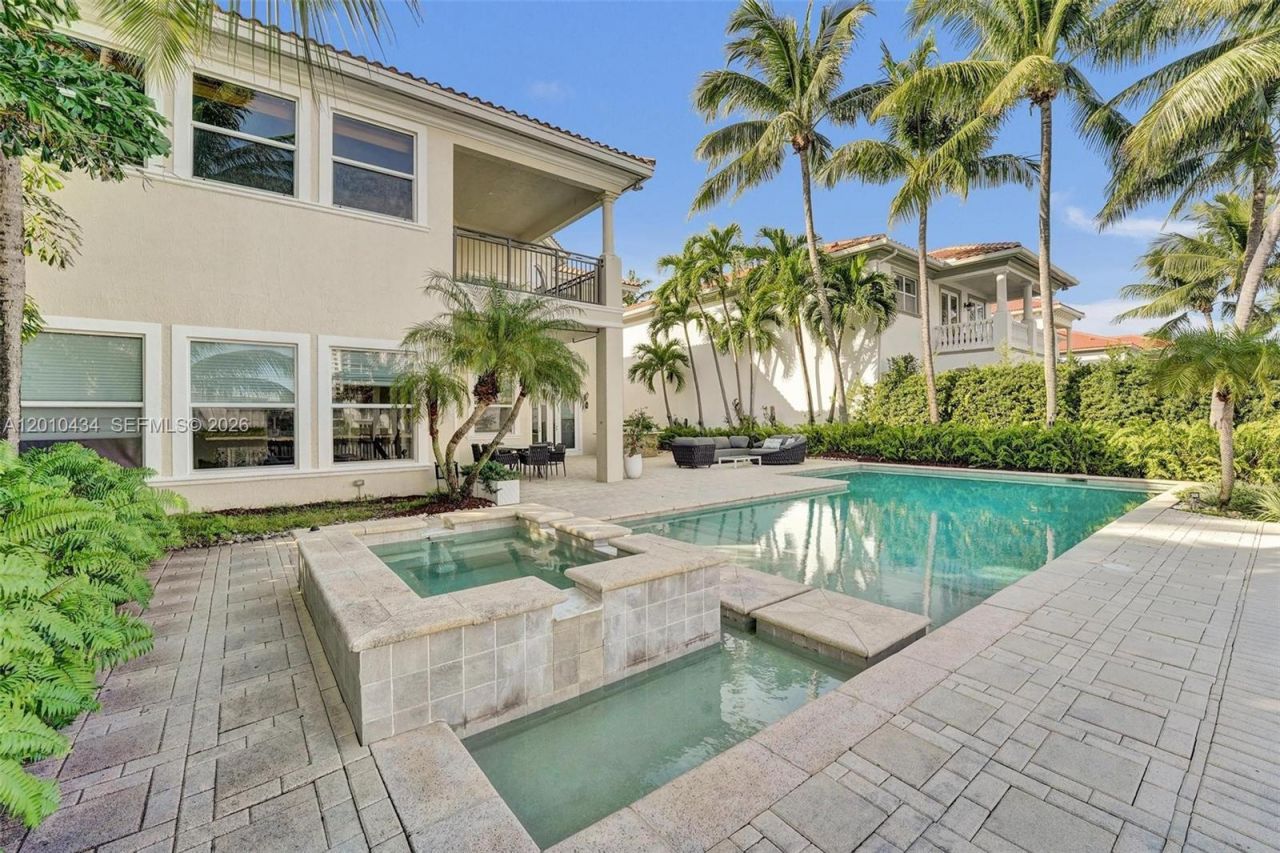 1575 Windjammer Way , Hollywood, FL 33019 Photo