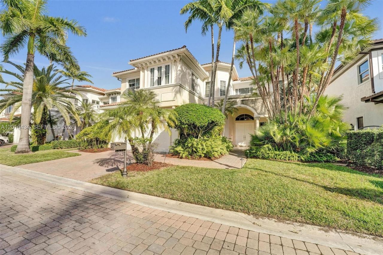 1575 Windjammer Way , Hollywood, FL 33019 Photo
