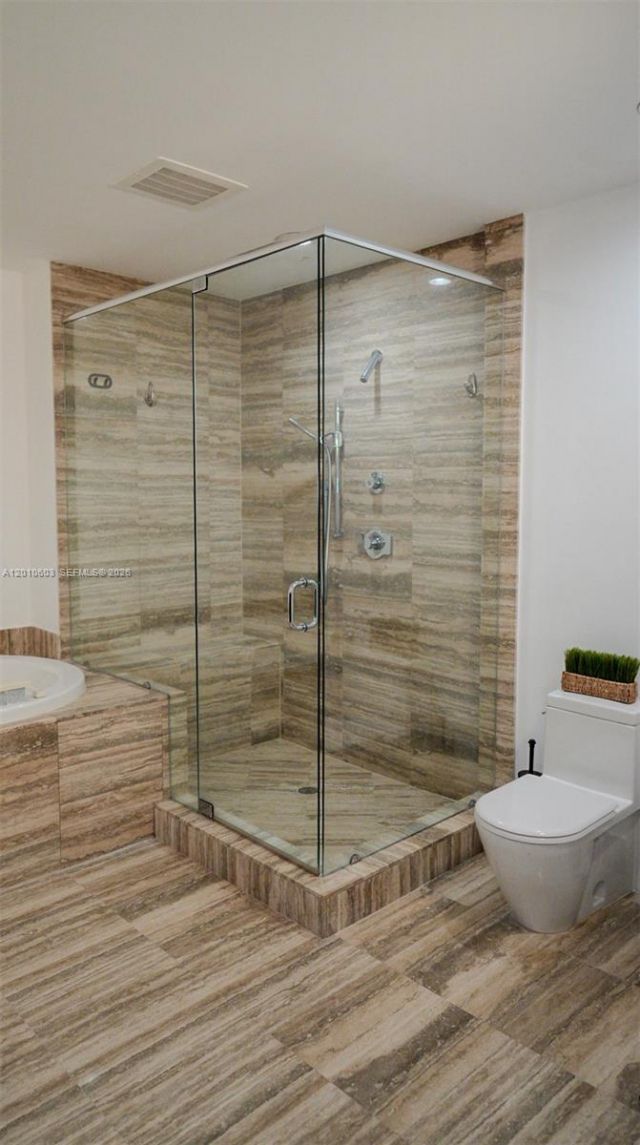 15901 Collins Ave , Unit 1102, Sunny Isles Beach, FL 33160 Photo