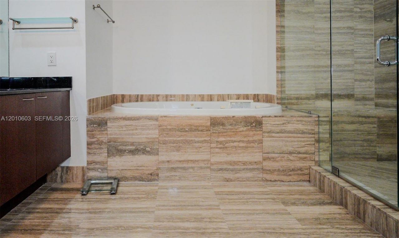 15901 Collins Ave , Unit 1102, Sunny Isles Beach, FL 33160 Photo