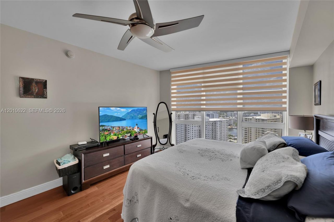 1800 S Ocean Dr , Unit 2205, Hallandale Beach, FL 33009 Photo