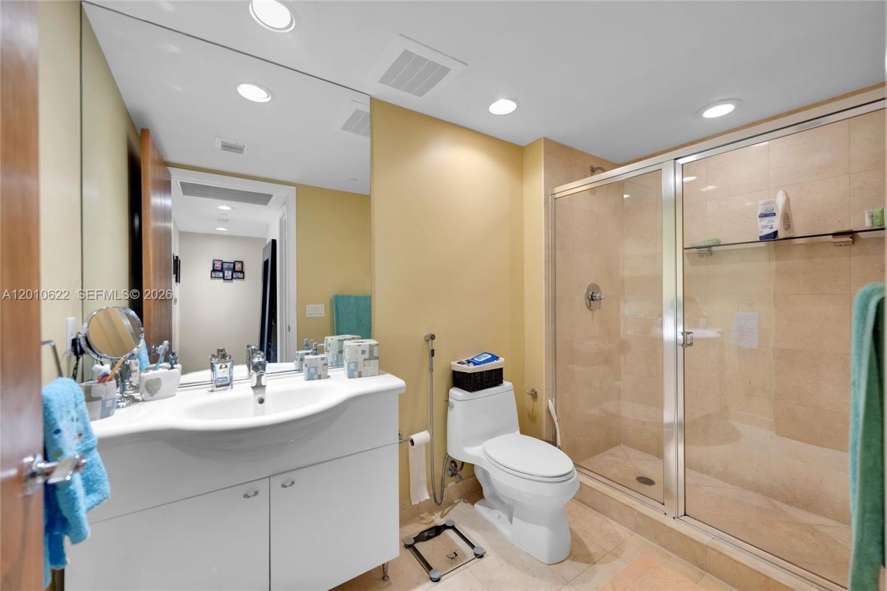 1800 S Ocean Dr , Unit 2205, Hallandale Beach, FL 33009 Photo