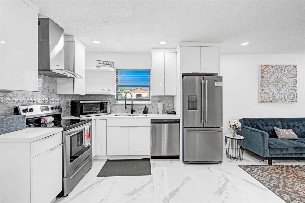 2338 Fillmore St , Unit 2A, Hollywood, FL 33020 Photo