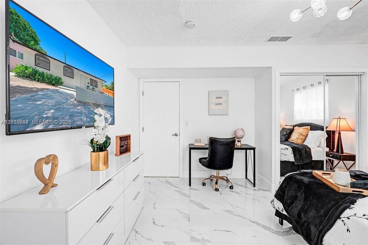 2338 Fillmore St , Unit 2A, Hollywood, FL 33020 Photo