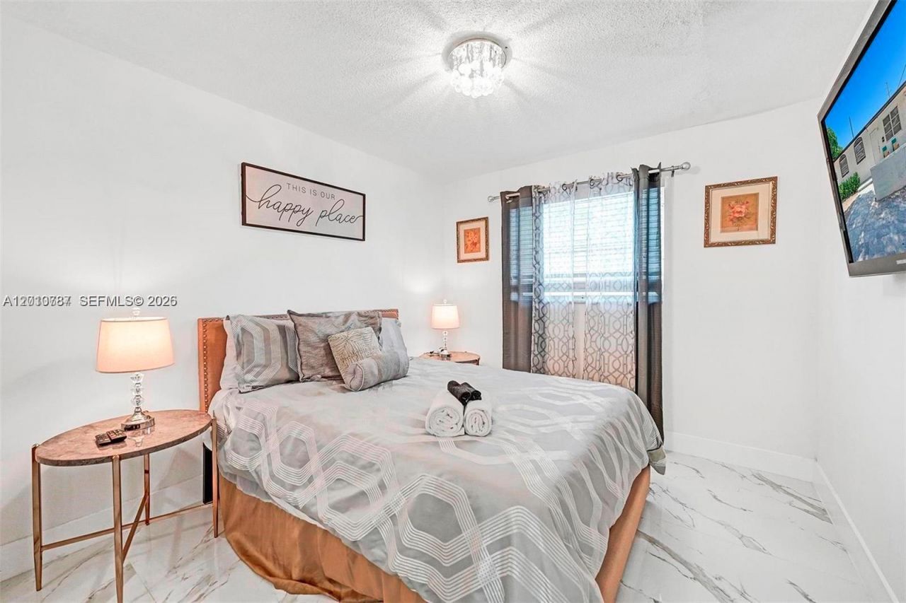 2338 Fillmore St , Unit 2A, Hollywood, FL 33020 Photo