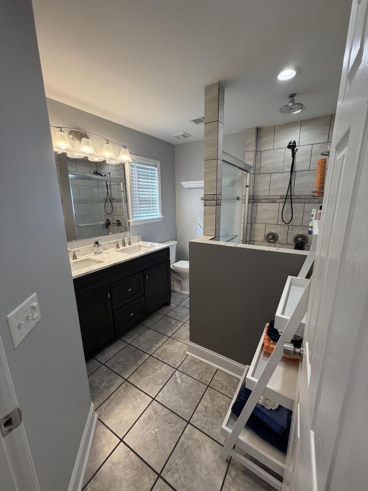 330 Camelot Drive Photo 13
