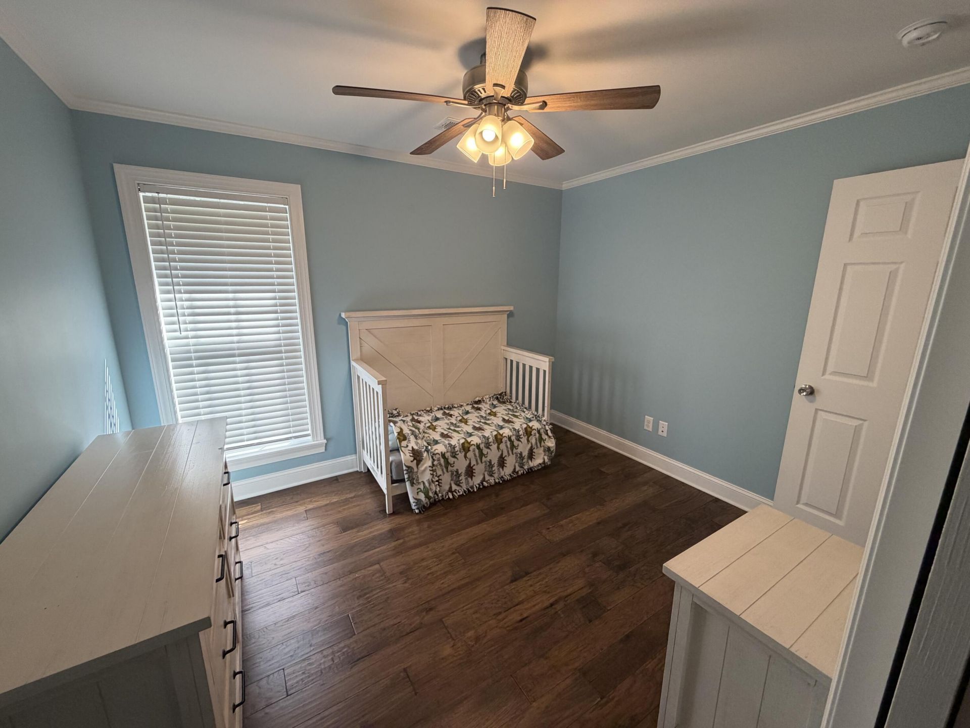 330 Camelot Drive Photo 29