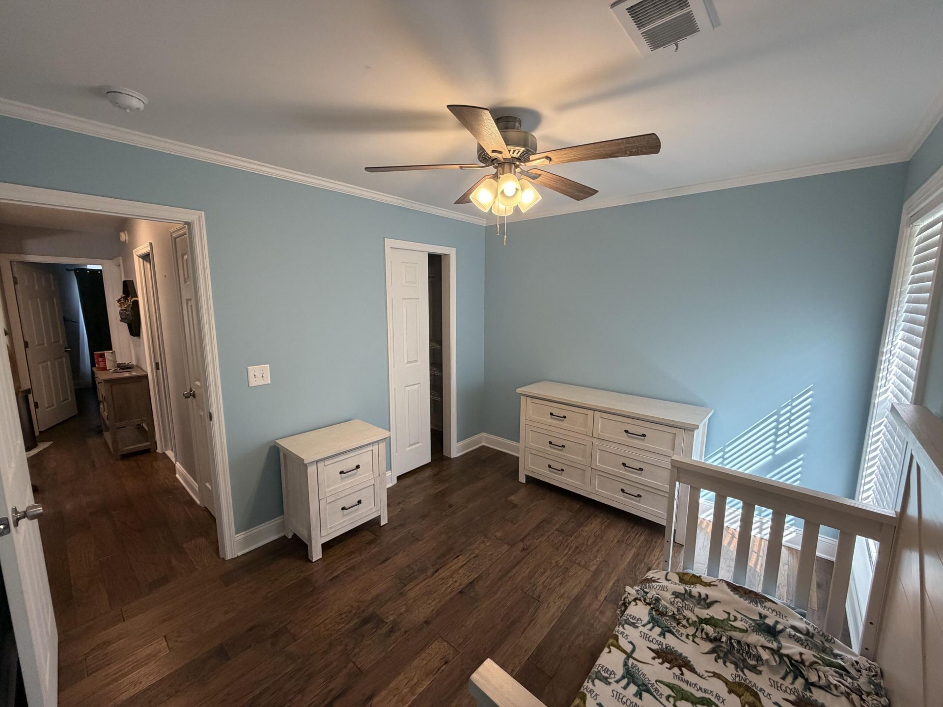 330 Camelot Drive Photo 31