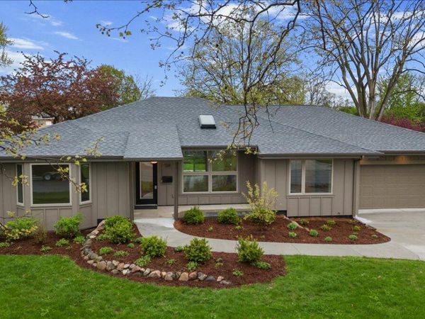 134 Holmdene Boulevard NE, Grand Rapids, MI 49503