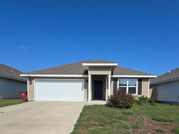 4384 White Cedar Ct, Pace, FL 32571