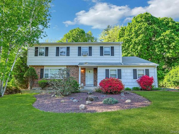 5 Catawba Drive, West Nyack, NY 10994