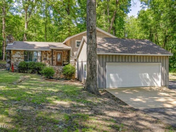 1382 Thunderbird Drive, Hernando, MS 38632