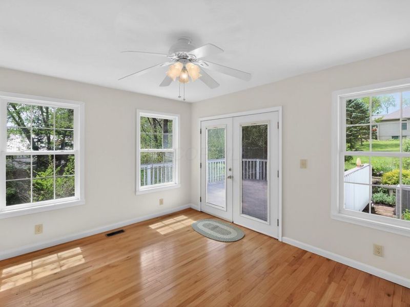 714 Greenbriar Circle, Howard, OH 43028 Photo 11