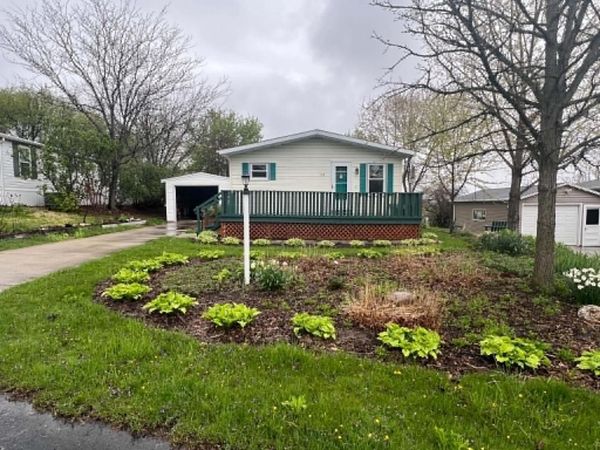 133 Serenity Oaks TERRACE, Watertown, WI 53098