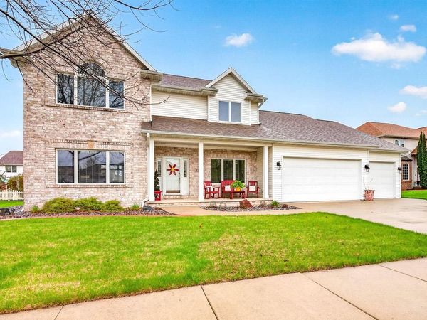 325 STRATFORD LANE, Appleton, WI 54913