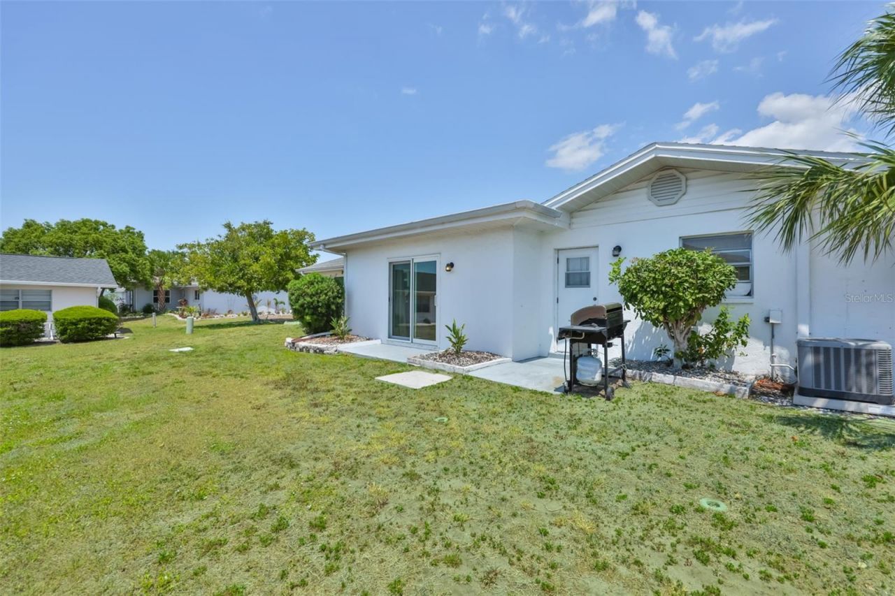 700 Rutgers Place , Sun City Center, FL 33573 Photo