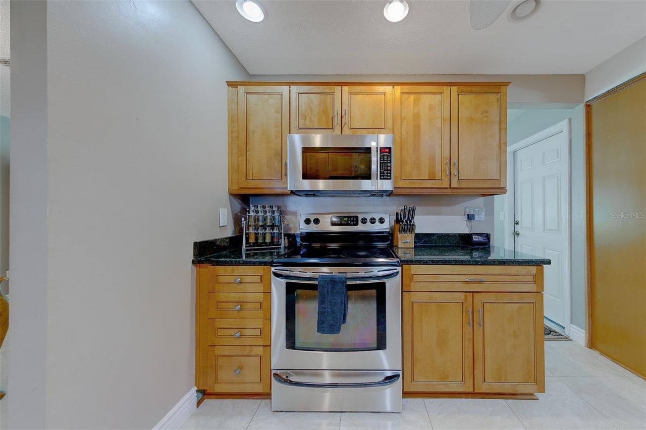9628 122nd Way, Seminole, FL 33772 Photo