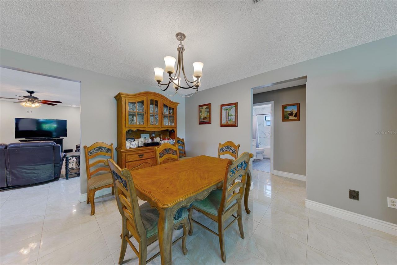 9628 122nd Way, Seminole, FL 33772 Photo