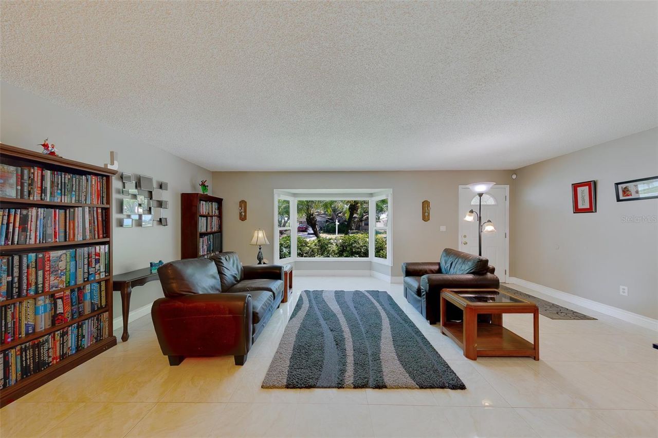 9628 122nd Way, Seminole, FL 33772 Photo