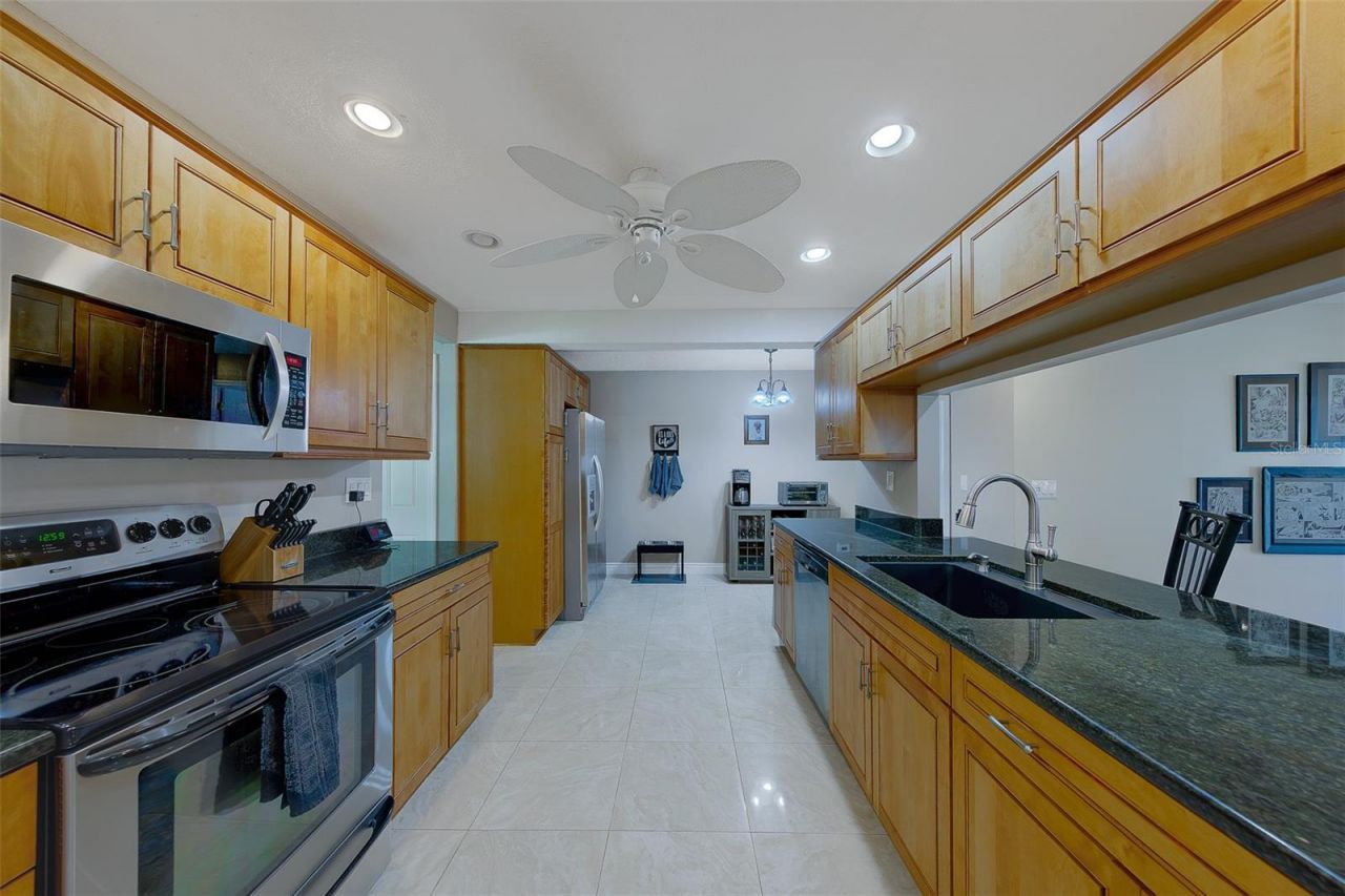 9628 122nd Way, Seminole, FL 33772 Photo