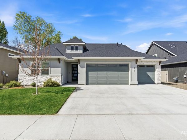 2733 E Melanite Street, Nampa, ID 83686