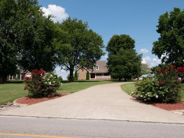 172 Rock Bridge Rd , Gallatin, TN 37066