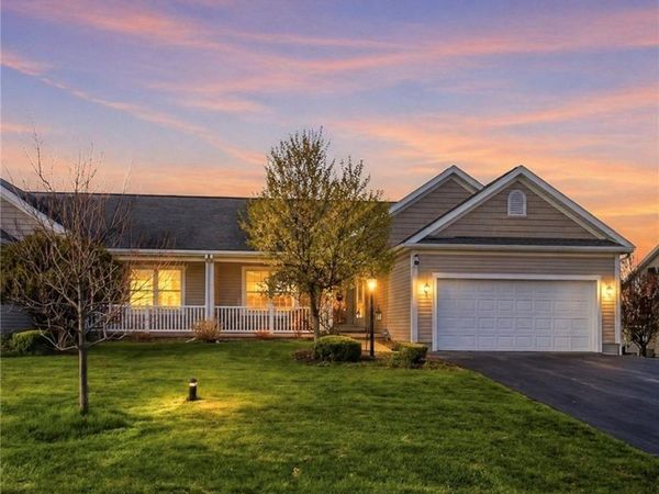 3778 Pegasus Circle , Syracuse, NY 13209