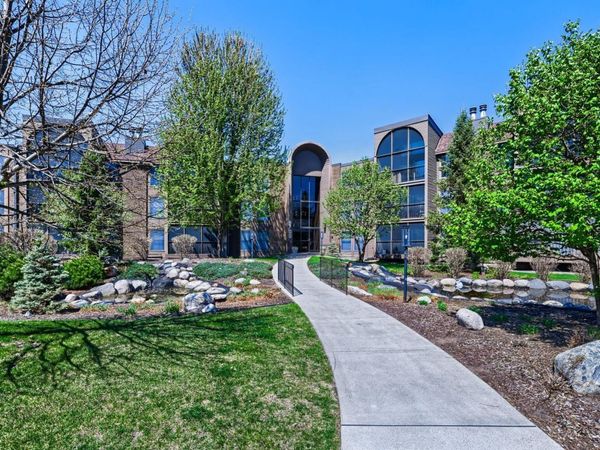 9700 Portland Avenue S, Unit 126, Bloomington, MN 55420