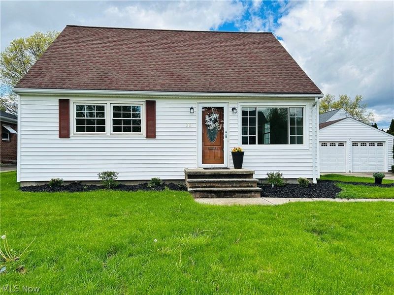 25 Hayes Avenue, Cuyahoga Falls, OH 44221 Photo 2