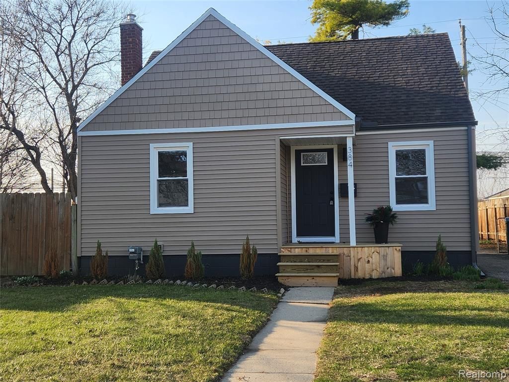 384 E Chesterfield Street, Ferndale, MI 48220 Main Photo