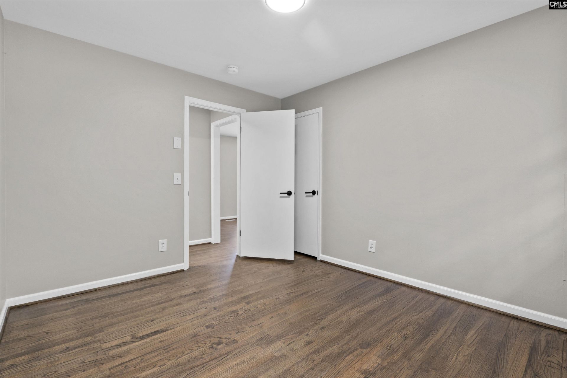 2529 Stonehenge Drive  Photo 11