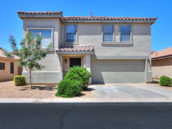 1014 S MOSLEY Drive, Chandler, AZ 85286